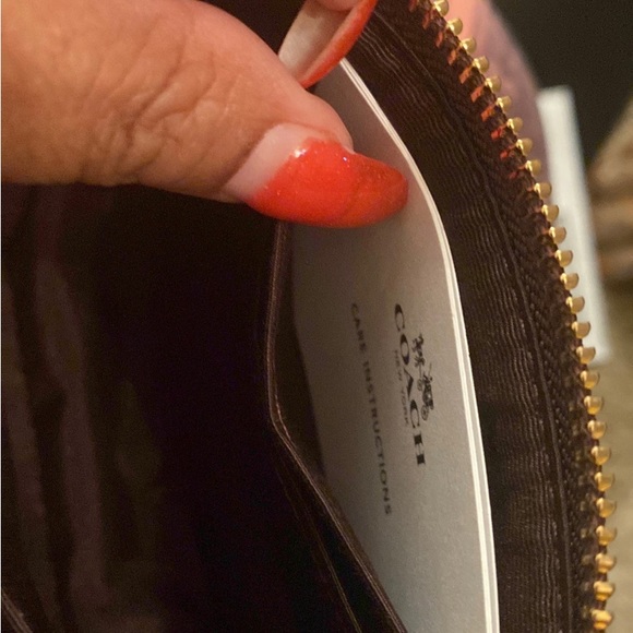 NEW COACH wristlet F11940 signature black patent leather oxblood purse gold NWOT - Picture 7 of 12